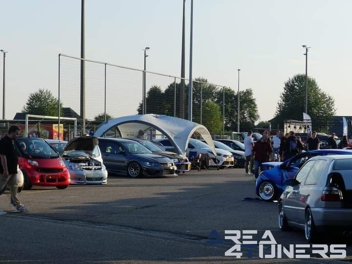 The Untouchables Tuning Night 15
Imagen del reportaje de la revista Tuning Area4tuners.es, de la concentración de coches Tuning del año 2024 en Meeuwen, Bélgica