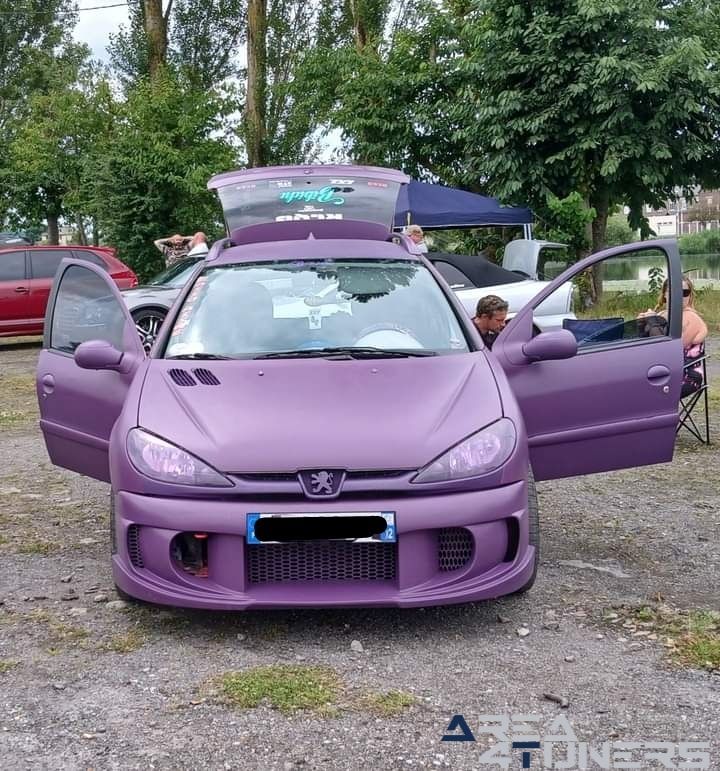 3eme Rassemblement Tuning Night Full Liberty
Imagen del reportaje de la revista Tuning Area4tuners.es, de la concentración de coches Tuning del año 2024 en Perpiñan, Francia.