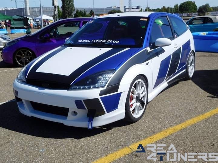 9º Little Garage Tuning Show
Imagen del reportaje de la revista Tuning Area4tuners.es, de la concentración de coches Tuning del año 2024 en Palencia capital, España