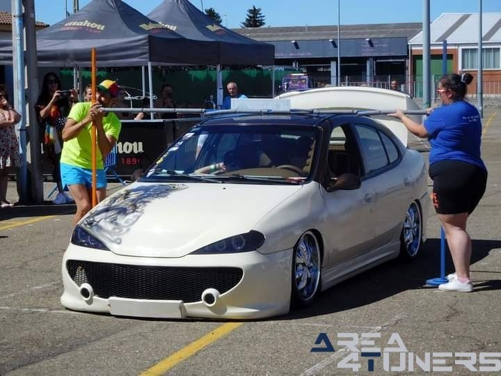 9º Little Garage Tuning Show
Imagen del reportaje de la revista Tuning Area4tuners.es, de la concentración de coches Tuning del año 2024 en Palencia capital, España