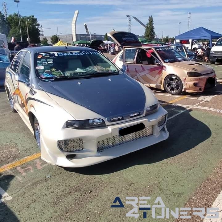 9º Little Garage Tuning Show
Imagen del reportaje de la revista Tuning Area4tuners.es, de la concentración de coches Tuning del año 2024 en Palencia capital, España