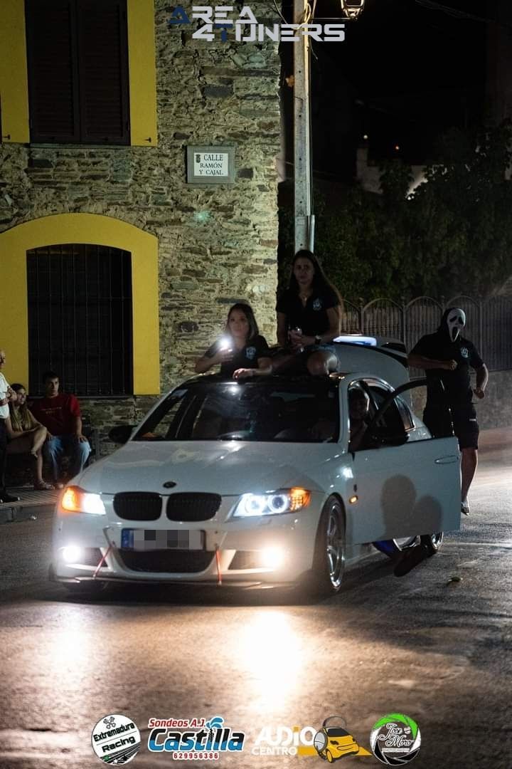10º Lujuria Culture Custom
Imagen del reportaje de la revista Tuning Area4tuners.es, de la concentración de coches Tuning del año 2024 en La Codosera, Badajoz, España