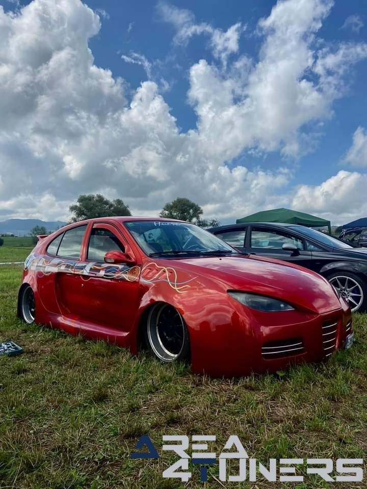 1er Festival Tuning Penagos
Imagen del reportaje de la revista Tuning Area4tuners.es, de la concentración de coches Tuning del año 2024 en Penagos, Cantabria, España