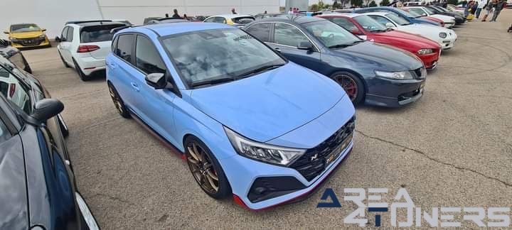 Cars And Culture
Imagen del reportaje de la revista Tuning Area4tuners.es, de la concentración de coches Tuning del año 2024 en Parla, Madrid, España.