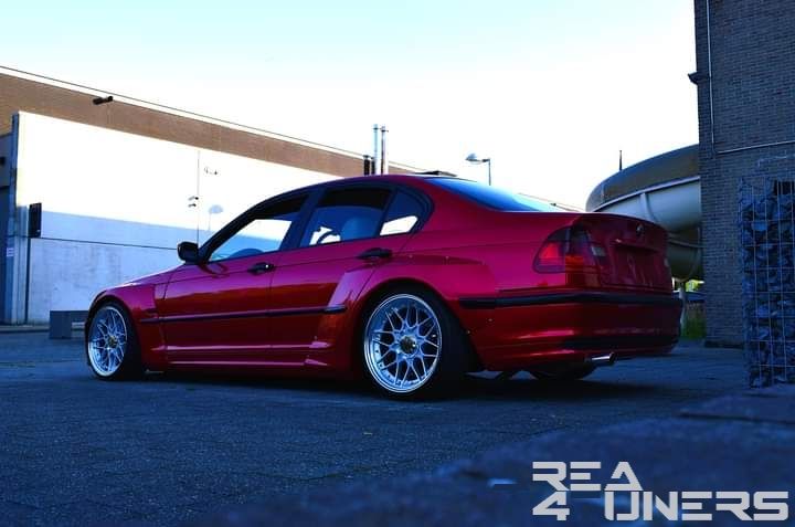 Nitro Sensations 17 Car Show
Imagen del reportaje de la revista Tuning Area4tuners.es, de la concentración de coches Tuning del año 2024 en Tielt, Bélgica.