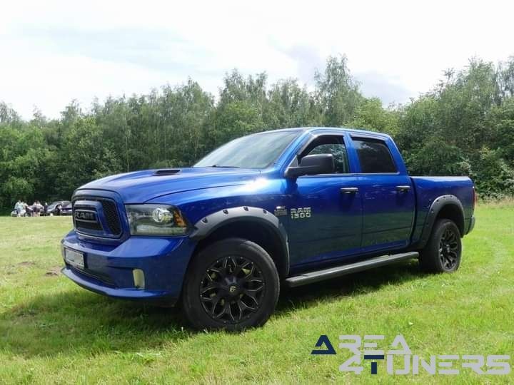 Tuning Meets Balen
Imagen del reportaje de la revista Tuning Area4tuners.es, de la concentración de coches Tuning del año 2024 en Balen, Bélgica.