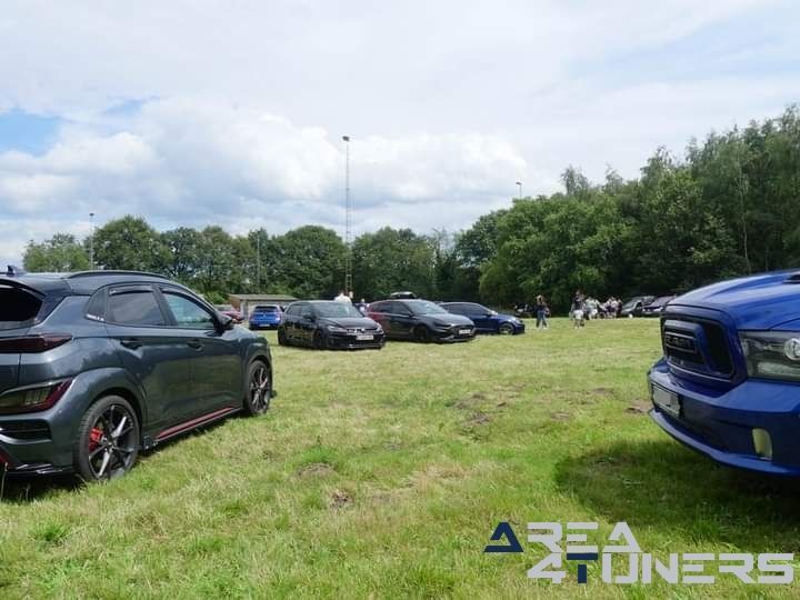 Tuning Meets Balen
Imagen del reportaje de la revista Tuning Area4tuners.es, de la concentración de coches Tuning del año 2024 en Balen, Bélgica.