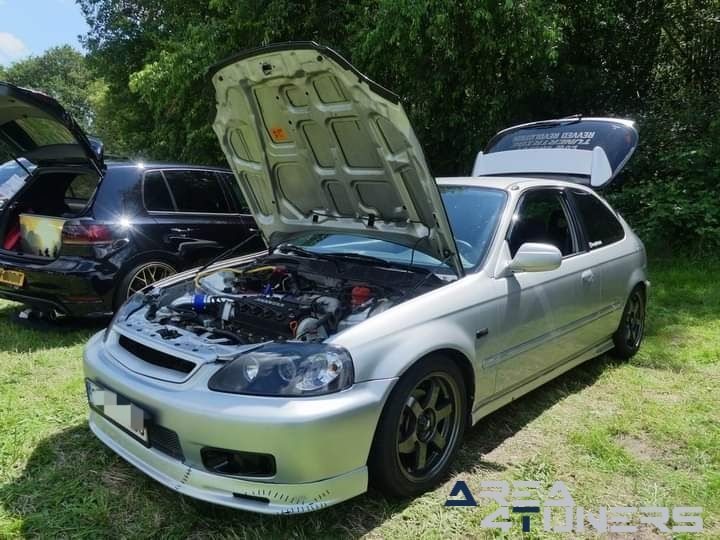 Tuning Meets Balen
Imagen del reportaje de la revista Tuning Area4tuners.es, de la concentración de coches Tuning del año 2024 en Balen, Bélgica.