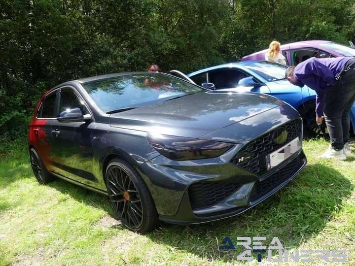 Tuning Meets Balen
Imagen del reportaje de la revista Tuning Area4tuners.es, de la concentración de coches Tuning del año 2024 en Balen, Bélgica.