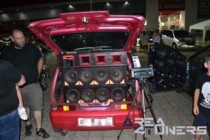 Raduno Bomporto
Imagen del reportaje de la revista Tuning Area4tuners.es, de la concentración de coches Tuning del año 2024 en Bomporto, Italia.