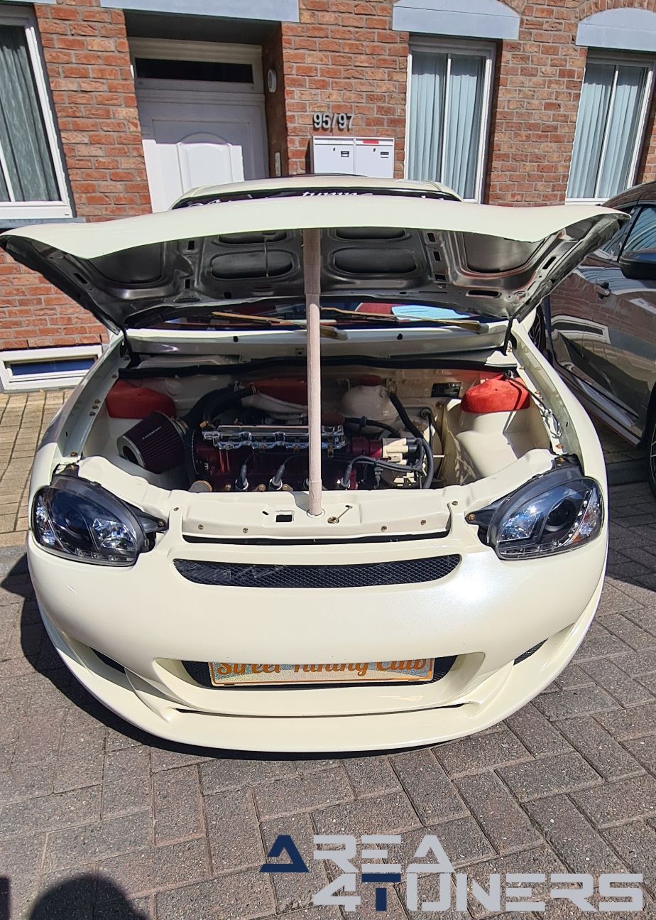 Fundays On Wheels 2.0
Imagen del reportaje de la revista Tuning Area4tuners.es, de la concentración de coches Tuning del año 2024 en Aarschot, Bélgica.