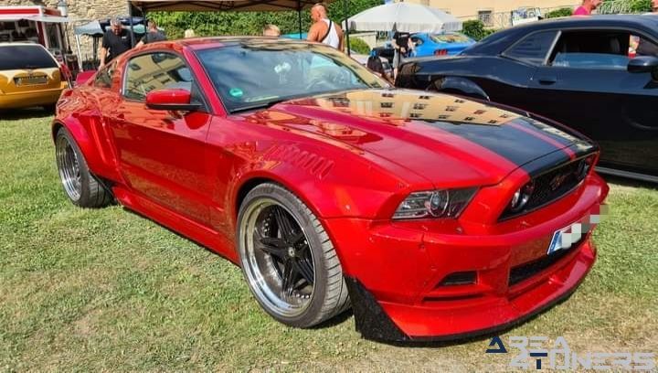 Tuninghoolican
Imagen del reportaje de la revista Tuning Area4tuners.es, de la concentración de coches Tuning del año 2024 en Greiz, Alemania.