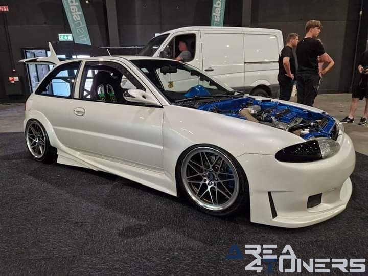 Imagen del reportaje de la revista Automadness De Bosch
Tuning Area4tuners.es, de la concentración de coches Tuning del año 2024 en Brabanthallen, Holanda