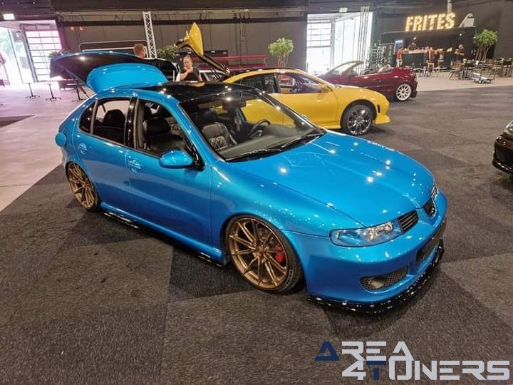 Imagen del reportaje de la revista Automadness De Bosch
Tuning Area4tuners.es, de la concentración de coches Tuning del año 2024 en Brabanthallen, Holanda