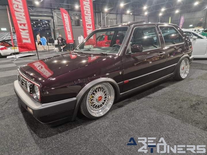 Imagen del reportaje de la revista Automadness De Bosch
Tuning Area4tuners.es, de la concentración de coches Tuning del año 2024 en Brabanthallen, Holanda