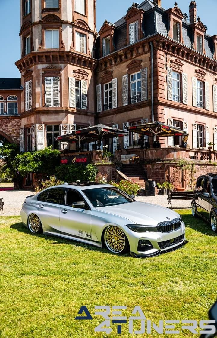 All-Klusiv Attitude 2k24
Imagen del reportaje de la revista Tuning Area4tuners.es, de la concentración de coches Tuning del año 2024 en Froeschwiller, Francia.