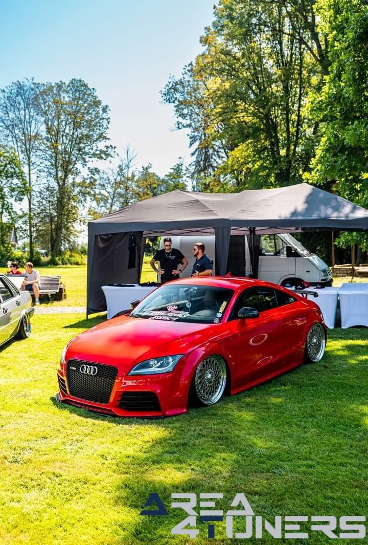 All-Klusiv Attitude 2k24
Imagen del reportaje de la revista Tuning Area4tuners.es, de la concentración de coches Tuning del año 2024 en Froeschwiller, Francia.
