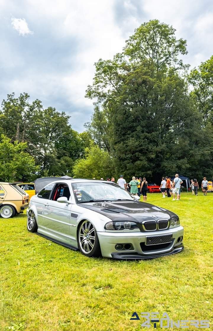 All-Klusiv Attitude 2k24
Imagen del reportaje de la revista Tuning Area4tuners.es, de la concentración de coches Tuning del año 2024 en Froeschwiller, Francia.