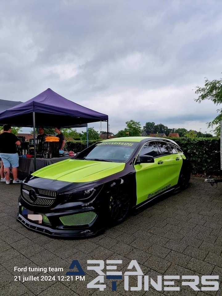 Nationale Car Meeting
Imagen del reportaje de la revista Tuning Area4tuners.es, de la concentración de coches Tuning del año 2024 en Hoogstraten, Bélgica.