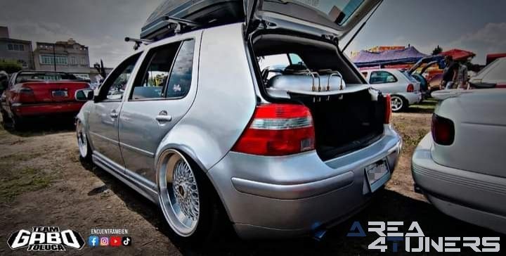 1er Aniversario ANCM
Imagen del reportaje de la revista Tuning Area4tuners.es, de la concentración de coches Tuning del año 2024 en Toluca, México.