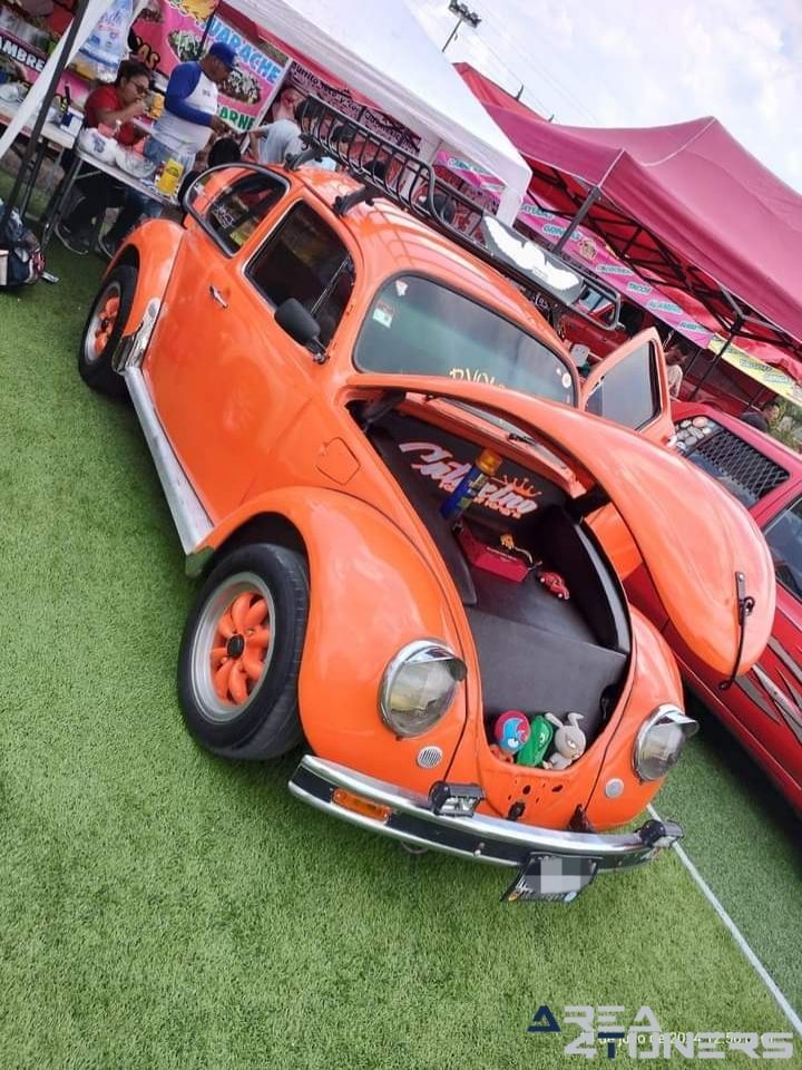 La Gran Pica
Imagen del reportaje de la revista Tuning Area4tuners.es, de la concentración de coches Tuning del año 2024 en San Pancho, México.