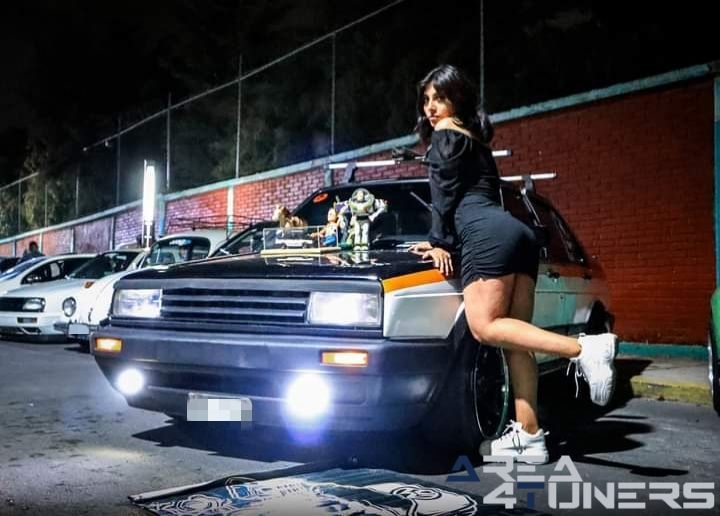 Vag Life Neza 2024
Imagen del reportaje de la revista Tuning Area4tuners.es, de la concentración de coches Tuning del año 2024 en Nezahualcoyotl, México.