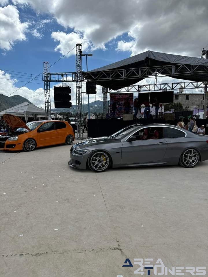 Mtz Vag Show
Imagen del reportaje de la revista Tuning Area4tuners.es, de la concentración de coches Tuning del año 2024 en San Cristóbal De Las Casas, México.