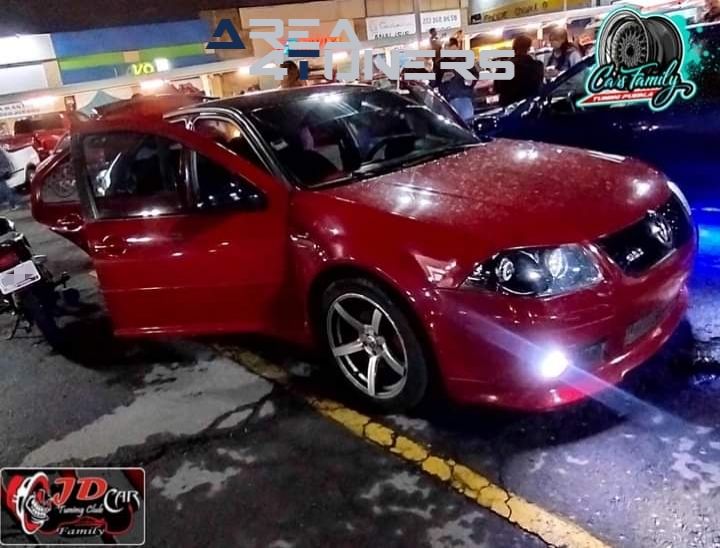 1er Aniversario JD Car
Imagen del reportaje de la revista Tuning Area4tuners.es, de la concentración de coches Tuning del año 2024 en Puebla, México