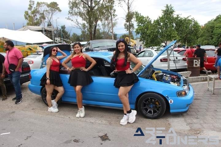 Car Show Lomas
Imagen del reportaje de la revista Tuning Area4tuners.es, de la concentración de coches Tuning del año 2024 en Tecamachalco, México