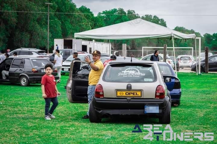 Centurión Car Show 2k24
Imagen del reportaje de la revista Tuning Area4tuners.es, de la concentración de coches Tuning del año 2024 en San Luis Potosí, México