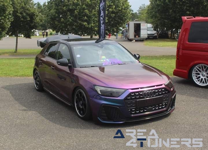 VWSE 2024
Imagen del reportaje de la revista Tuning Area4tuners.es, de la concentración de coches Tuning del año 2024 en Magny Cours, Francia.