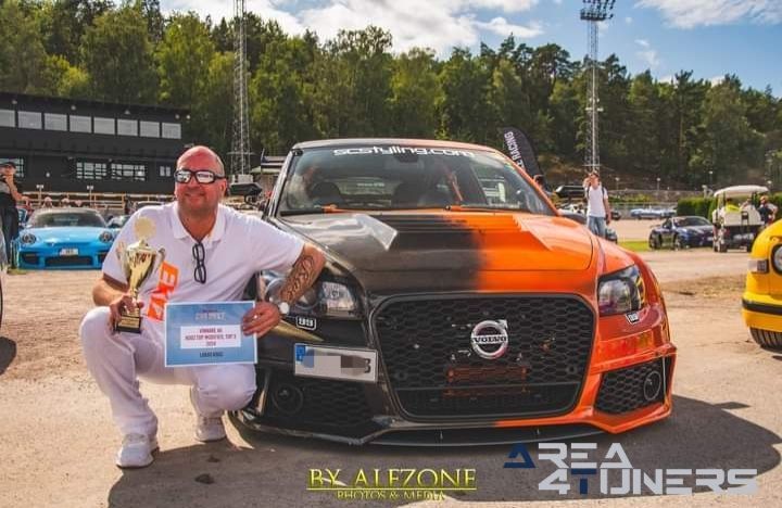 Stockholm Car Meet
Imagen del reportaje de la revista Tuning Area4tuners.es, de la concentración de coches Tuning del año 2024 en Stockholm, Suecia