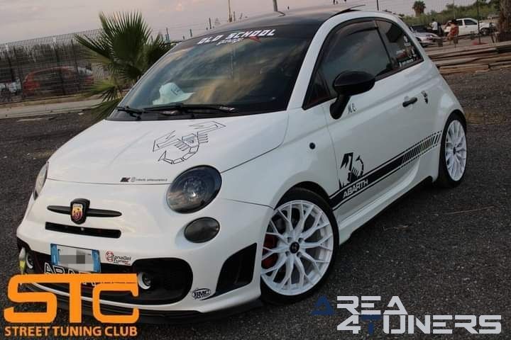 4 Tappa Street Tuning Catania
Imagen del reportaje de la revista Tuning Area4tuners.es, de la concentración de coches Tuning del año 2024 en Catania, Italia.