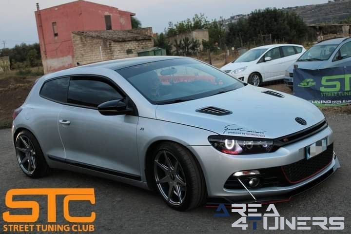 4 Tappa Street Tuning Catania
Imagen del reportaje de la revista Tuning Area4tuners.es, de la concentración de coches Tuning del año 2024 en Catania, Italia.