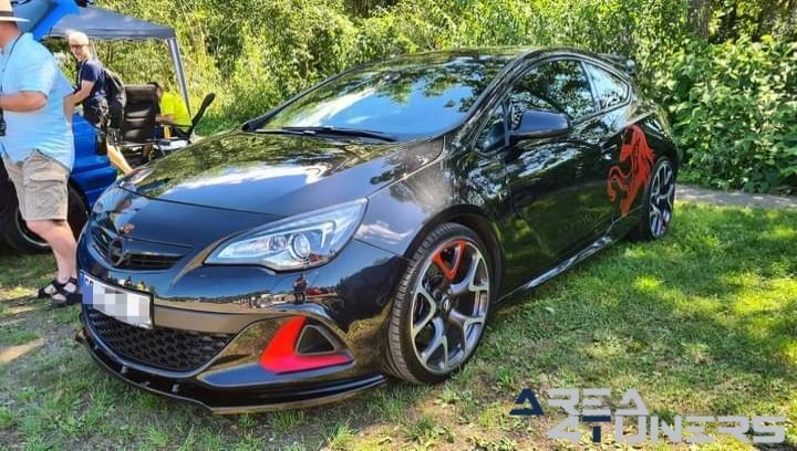 Teich Hünfeld
Imagen del reportaje de la revista Tuning Area4tuners.es, de la concentración de coches Tuning del año 2024 en Hünfeld, Alemania.