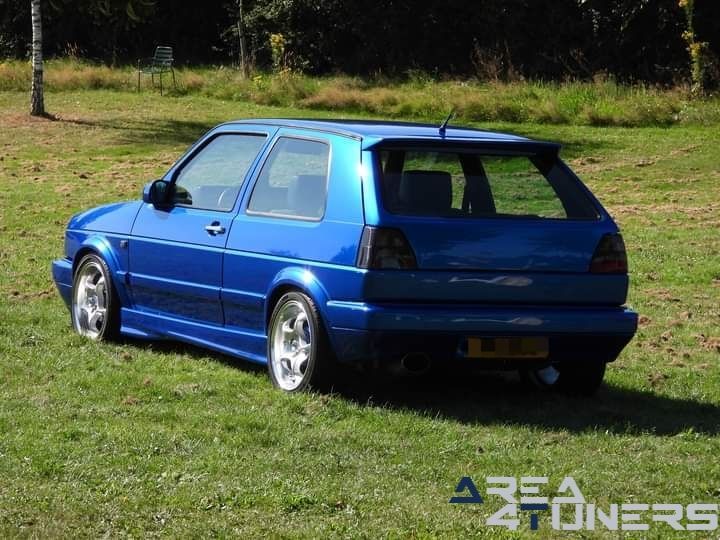 Lazy Sunday The Lake 2024
Imagen del reportaje de la revista Tuning Area4tuners.es, de la concentración de coches Tuning del año 2024 en Jabbeke, Bélgica.