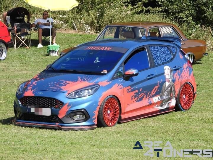 Lazy Sunday The Lake 2024
Imagen del reportaje de la revista Tuning Area4tuners.es, de la concentración de coches Tuning del año 2024 en Jabbeke, Bélgica.