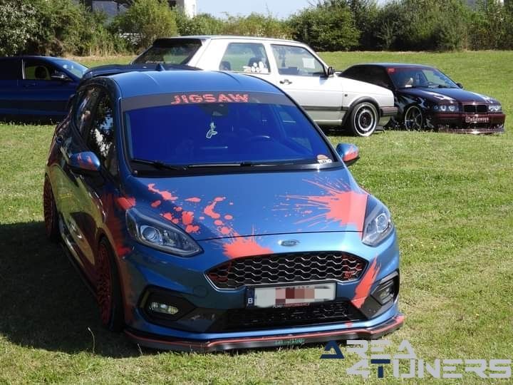 Lazy Sunday The Lake 2024
Imagen del reportaje de la revista Tuning Area4tuners.es, de la concentración de coches Tuning del año 2024 en Jabbeke, Bélgica.