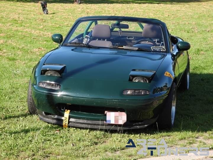 Lazy Sunday The Lake 2024
Imagen del reportaje de la revista Tuning Area4tuners.es, de la concentración de coches Tuning del año 2024 en Jabbeke, Bélgica.