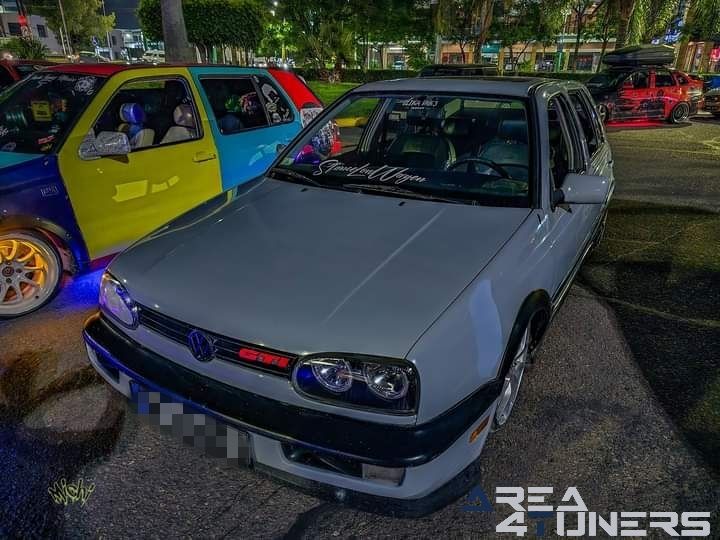 Inter Club Irapuato
Imagen del reportaje de la revista Tuning Area4tuners.es, de la concentración de coches Tuning del año 2024 en Irapuato, México.