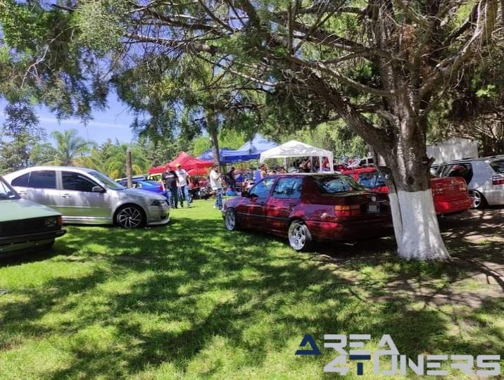 Corsa Club León
Imagen del reportaje de la revista Tuning Area4tuners.es, de la concentración de coches Tuning del año 2024 en Providencia, Guanajuato, México