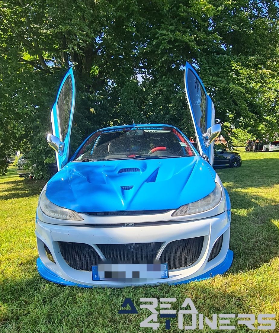 Vip Selection Barbecon 2024
Imagen del reportaje de la revista Tuning Area4tuners.es, de la concentración de coches Tuning del año 2024 en Beamont, Bélgica.