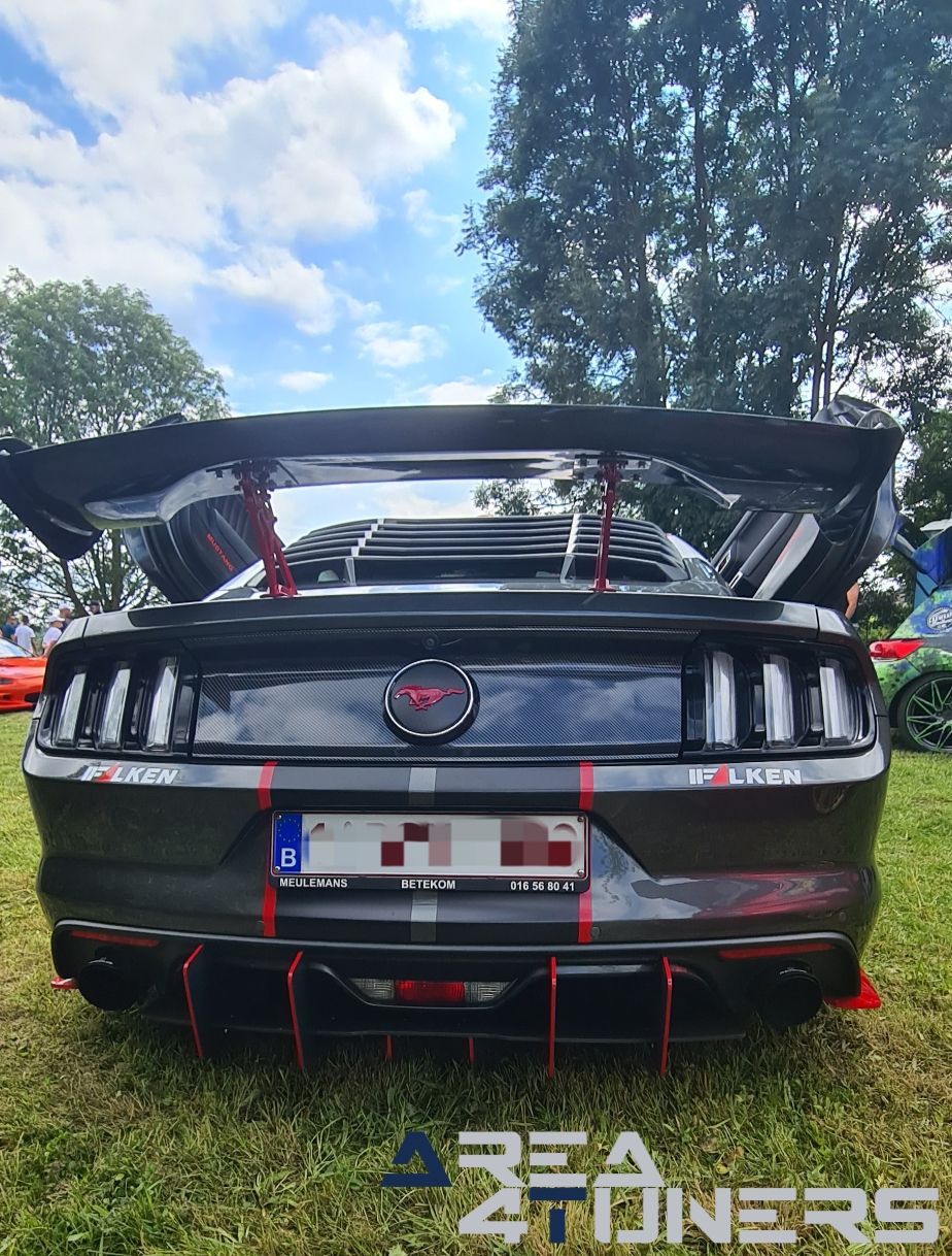 Vip Selection Barbecon 2024
Imagen del reportaje de la revista Tuning Area4tuners.es, de la concentración de coches Tuning del año 2024 en Beamont, Bélgica.