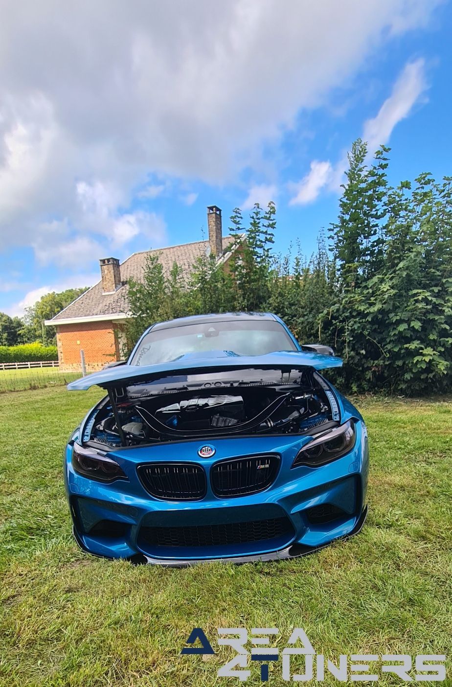 Vip Selection Barbecon 2024
Imagen del reportaje de la revista Tuning Area4tuners.es, de la concentración de coches Tuning del año 2024 en Beamont, Bélgica.