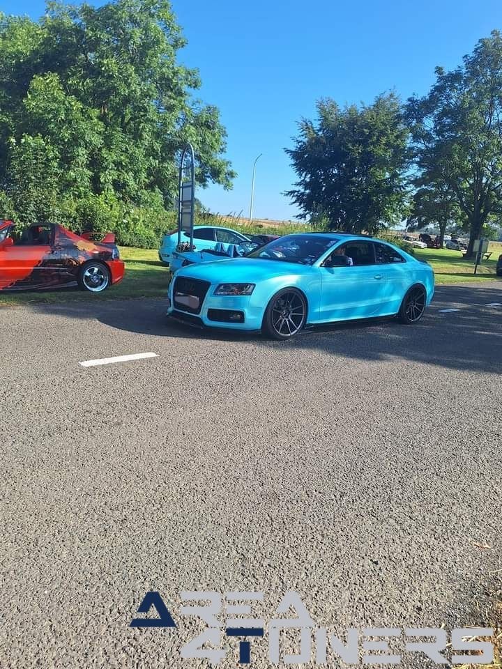 Vip Selection Barbecon 2024
Imagen del reportaje de la revista Tuning Area4tuners.es, de la concentración de coches Tuning del año 2024 en Beamont, Bélgica.