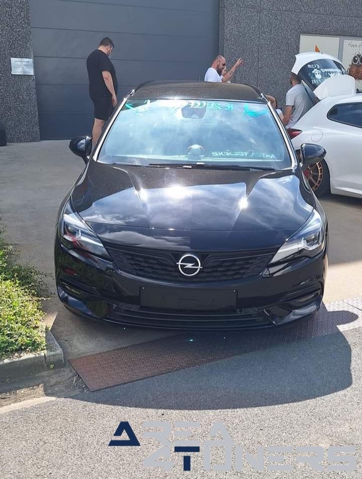 Dreamz And Shinez Chapter 3
Imagen del reportaje de la revista Tuning Area4tuners.es, de la concentración de coches Tuning del año 2024 en Erpe Bere, Bélgica.