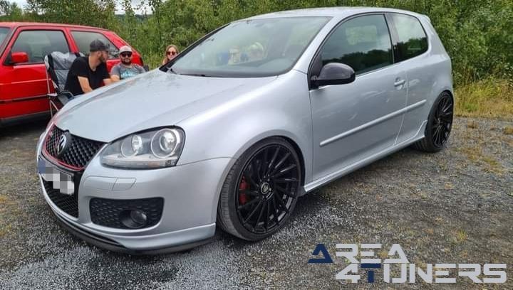 The Adventure Keep Rolling
Imagen del reportaje de la revista Tuning Area4tuners.es, de la concentración de coches Tuning del año 2024 en Enspel, Alemania.