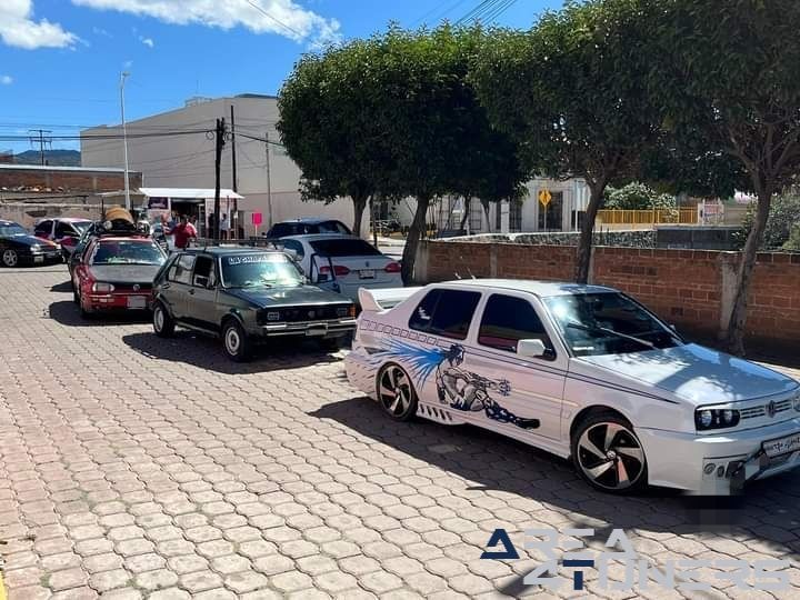 Autoclub Team Tamales
Imagen del reportaje de la revista Tuning Area4tuners.es, de la concentración de coches Tuning del año 2024 en Tlaxco, México.