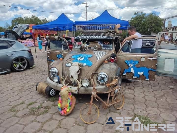 Autoclub Team Tamales
Imagen del reportaje de la revista Tuning Area4tuners.es, de la concentración de coches Tuning del año 2024 en Tlaxco, México.