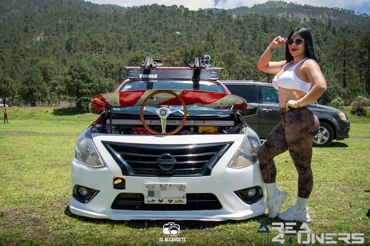 Ajuxto Low Fest 1.0
Imagen del reportaje de la revista Tuning Area4tuners.es, de la concentración de coches Tuning del año 2024 en Ajusco, Tlalpan, México.